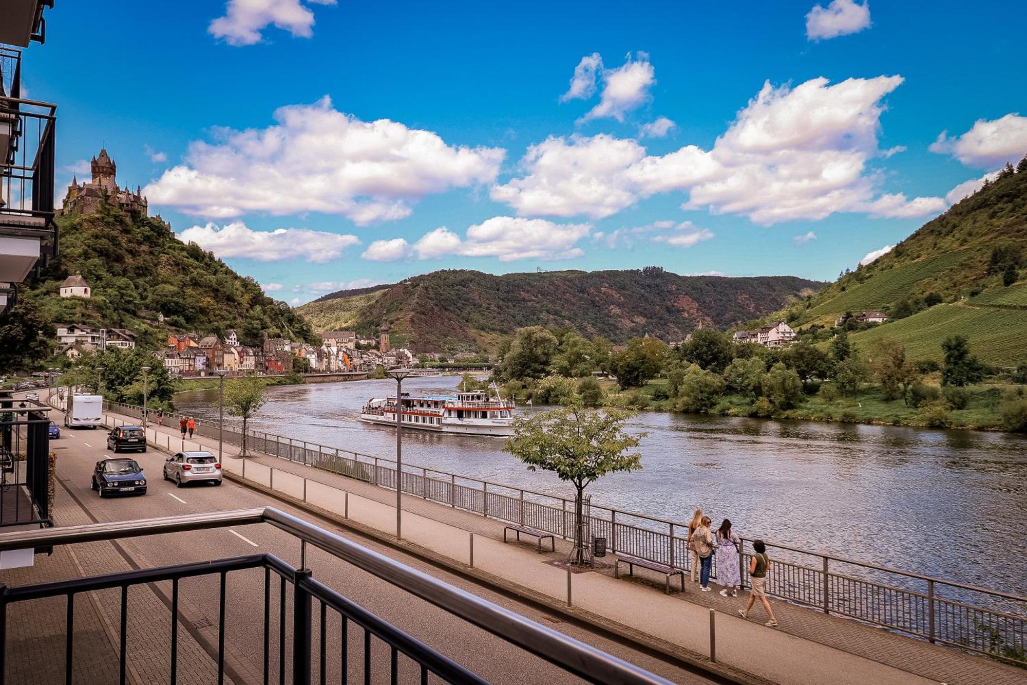 Moselpromenade Villa Moselufer, Panorama & Burg Cochem Blick, Netflix, Balkon Eksteriør billede